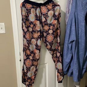 Lightweight Colorful joggers.